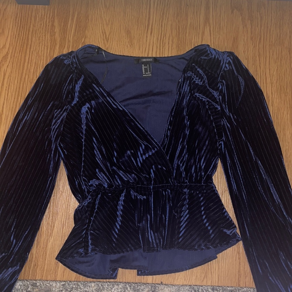 BLUE VELVET LONG SLEEVES WITH DEEP V